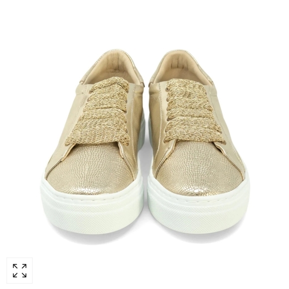 Jennifer tattenelli memory foam snake print gold sneaker 39 - Picture 3 of 6